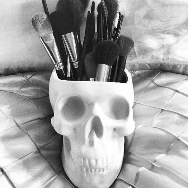 Я уже нашла кучу крутых вещей, а ты все еще не подписана на  AliExpress