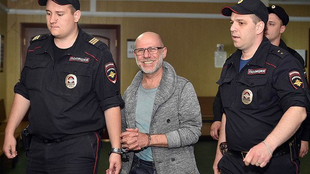 Бывший директор «Гоголь-центра» арестован на два месяца 