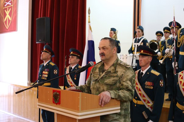 Сегодня, 2 июня, в воинской части Росгвардии орденом Мужества посмертно были награждены ефрейтор Заурбек Акбиев, сержант Амин Алиев, младший сержант Дмитрий Гурат, старшина Анатолий Ермолаев, младший сержант Ильдус Кучукбаев, рядовой Арсен Рамазанов. 