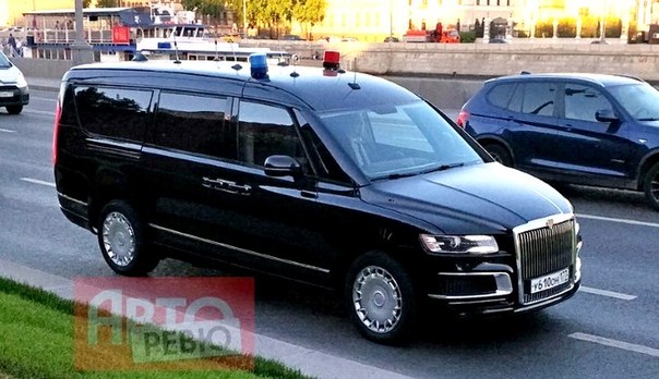 600-сильный микроавтобус Aurus Arsenal засветился на дорогах Москвы