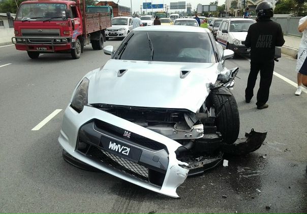 Хоть комy-то жалко его