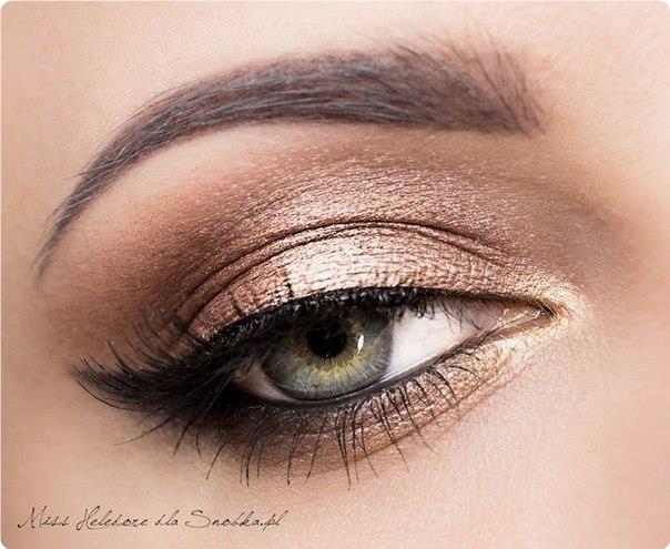 Фoтo-уpoк кpaсивoгo мaкияжa глaз!